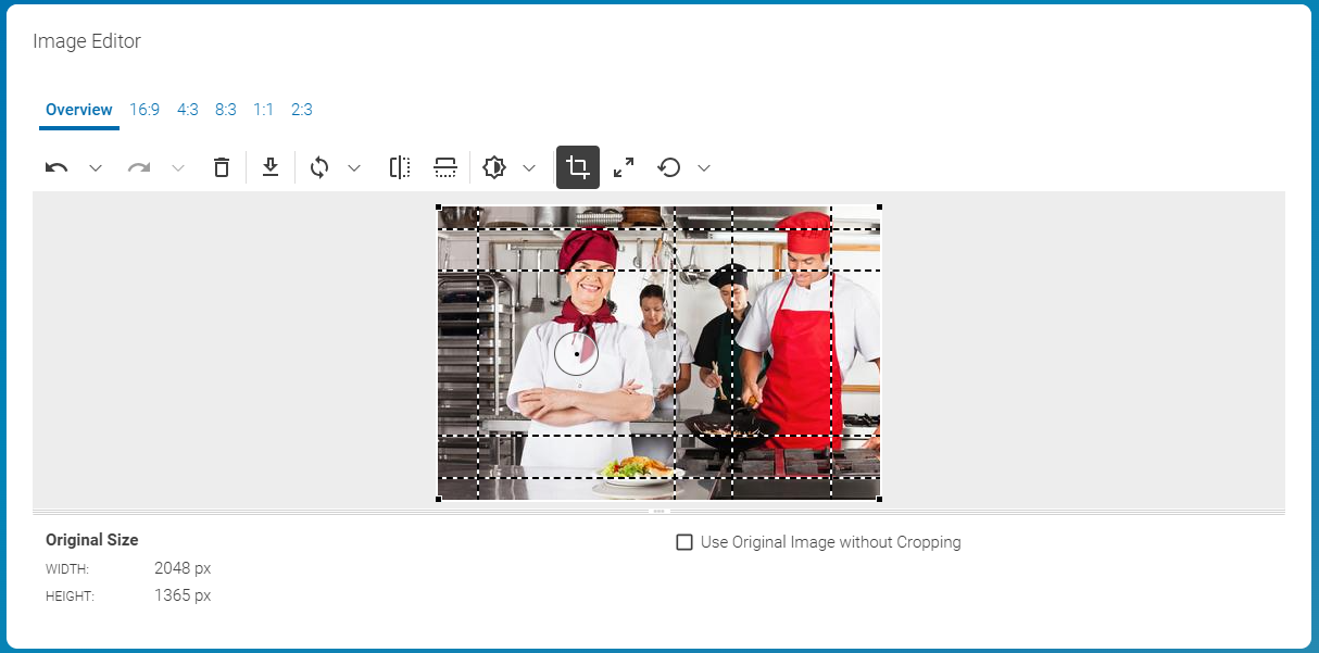 Moved focus point with automatically arranged 1:1 crop